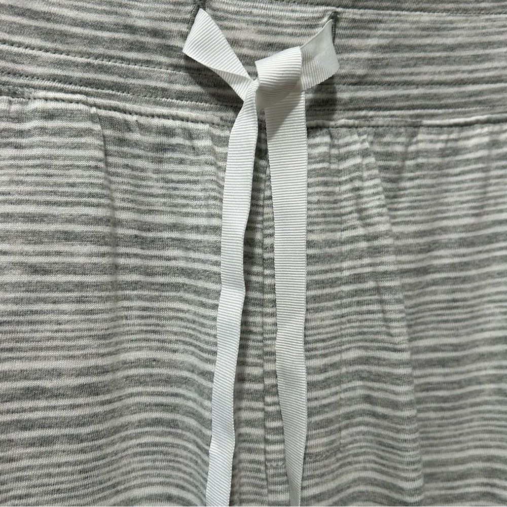 LOVE by GAP Pajama Bottoms Cotton Modal Blend Gray White Pockets Womens Size XS - Picture 4 of 11